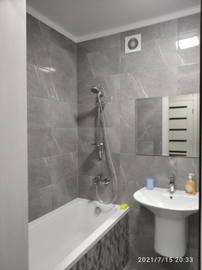Жк Версаль Парк Apartment Irpin Luaran gambar